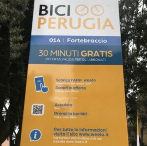 Is there a free 30-minute offer for bike rentals in Perugia